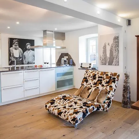 Steinbock Apartman *